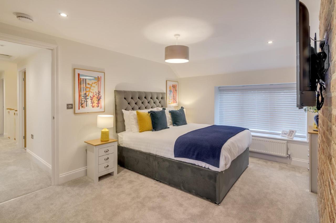 Spacious 6-Bed Home, Near The Norfolk Broads Clippesby Exterior foto