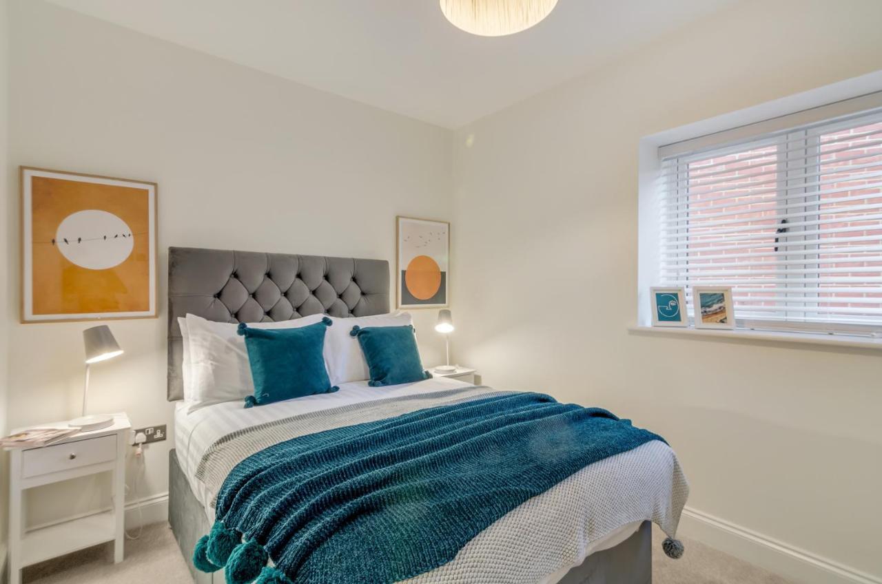 Spacious 6-Bed Home, Near The Norfolk Broads Clippesby Exterior foto